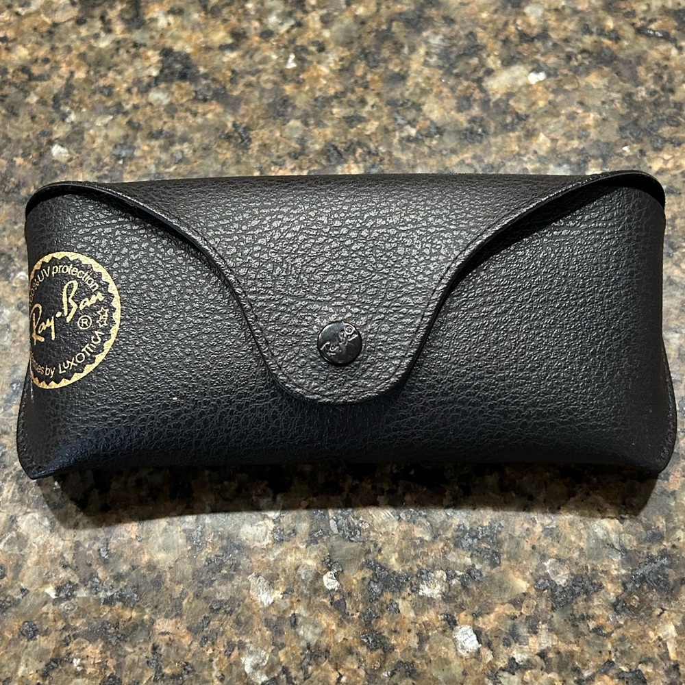 Ray-Ban Black Textured Glasses Case